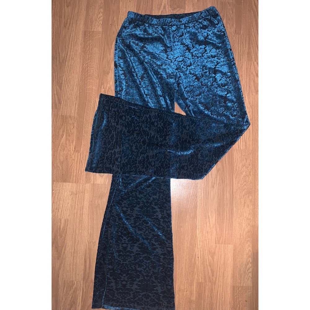 Wrangler velvet bell bottom pants